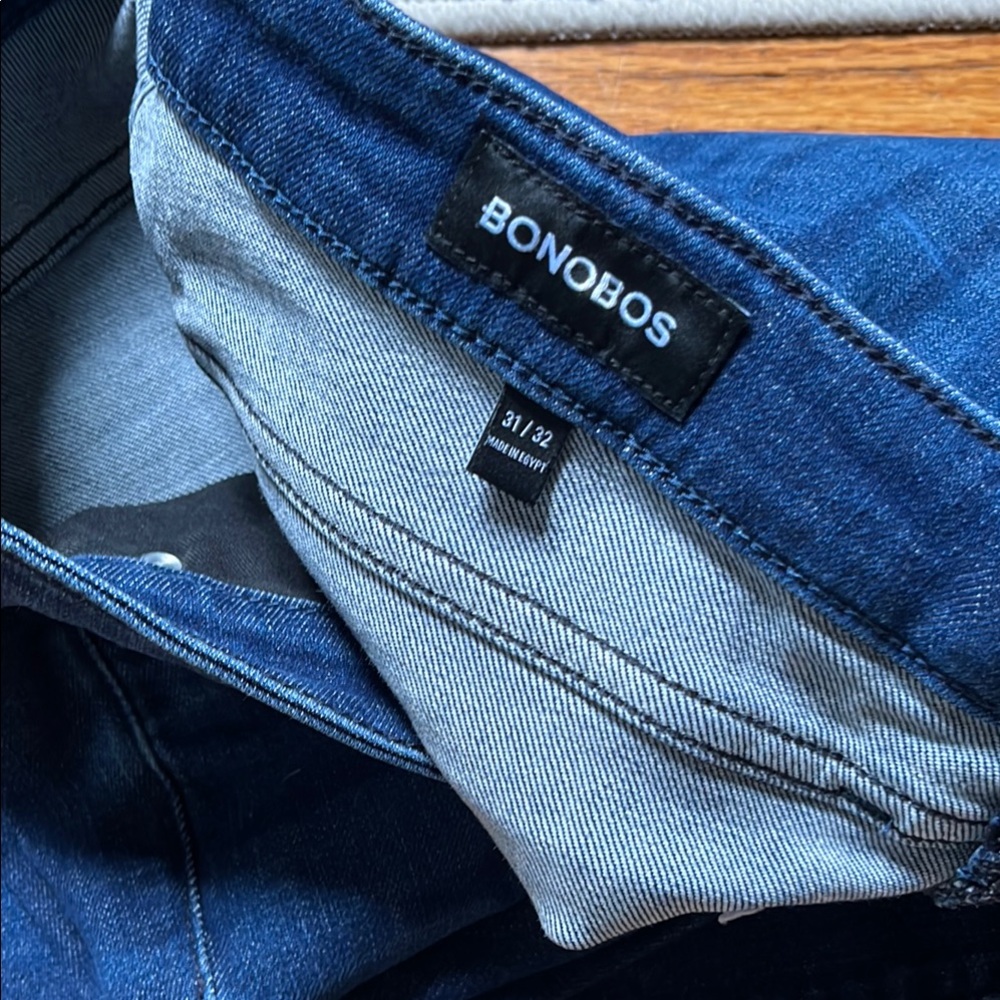 Bonobos 4 way stretch premium denim in slim fit, 31/32 in Dark Wash